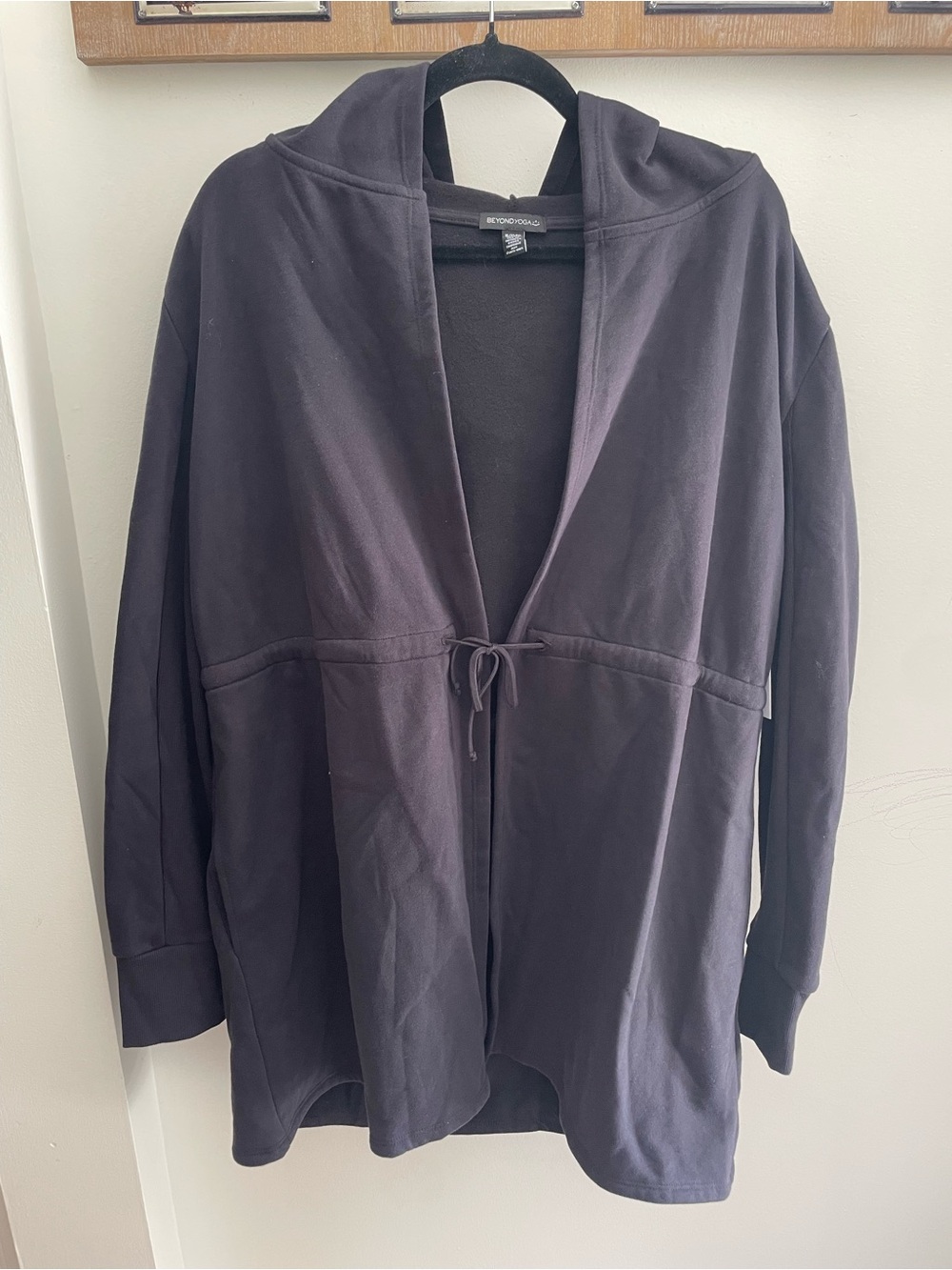 Beyond Yoga Black Hooded Sweatshirt with cinched waist tie